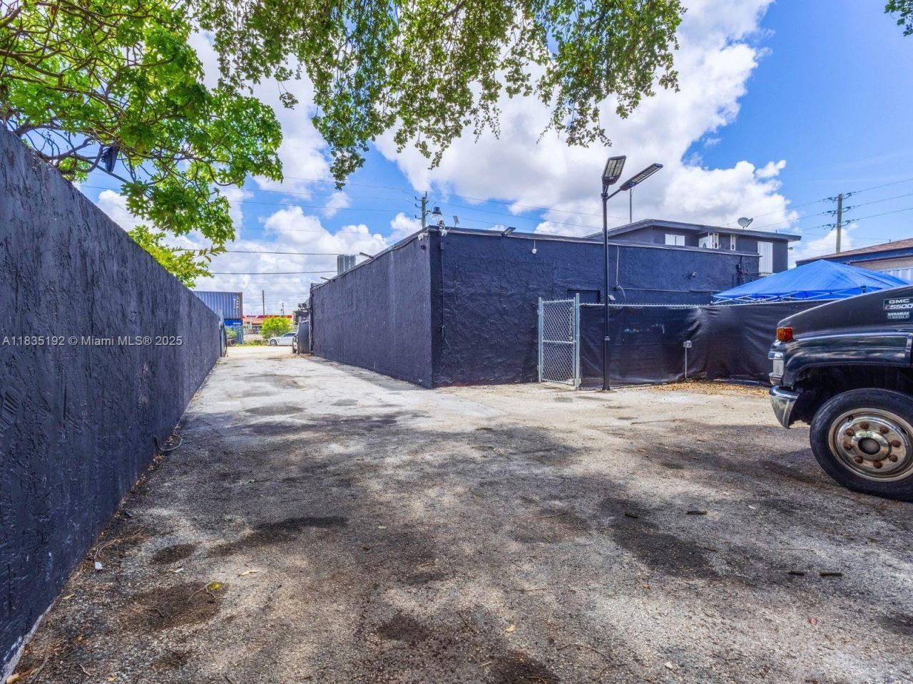 3490 NW 32nd Ave, Miami, FL 33142 Photo