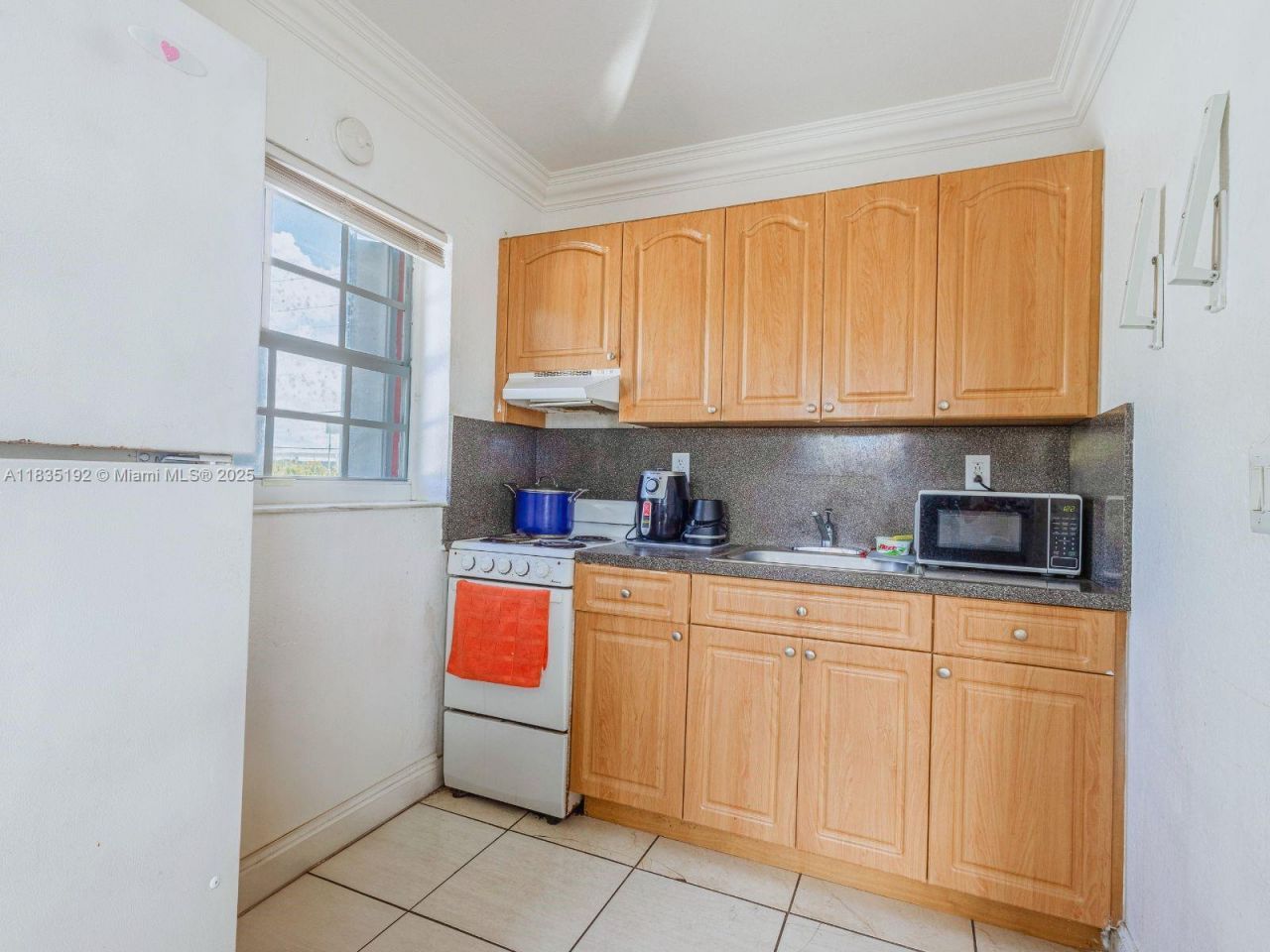 3490 NW 32nd Ave, Miami, FL 33142 Photo