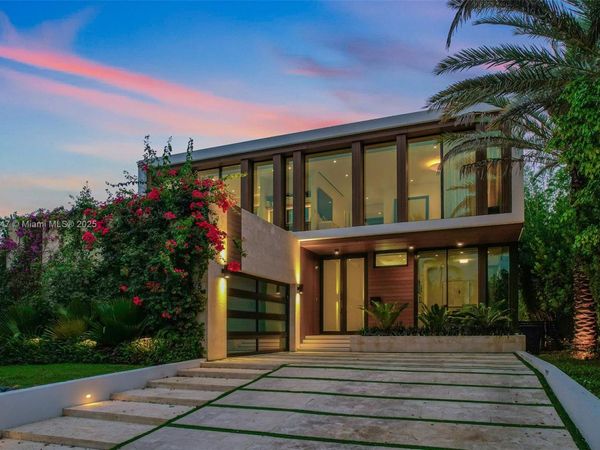 2355 Meridian Ave, Miami Beach, FL 33140