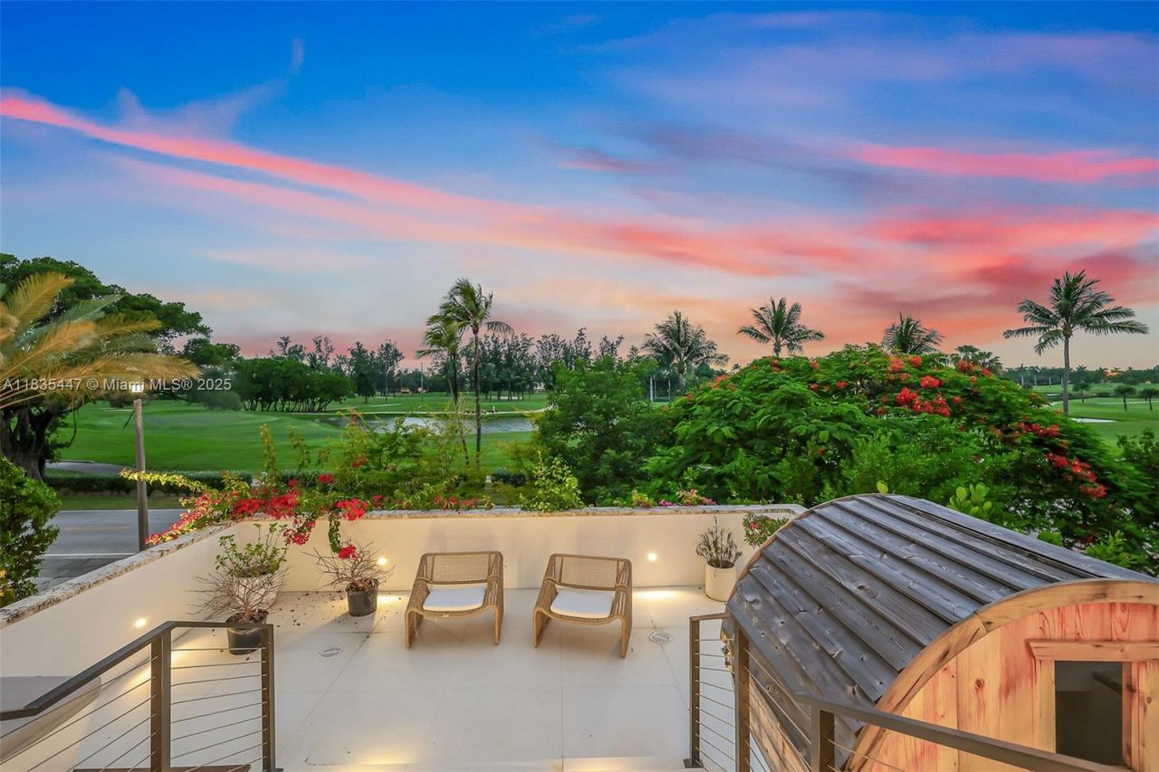 2355 Meridian Ave, Miami Beach, FL 33140 Photo