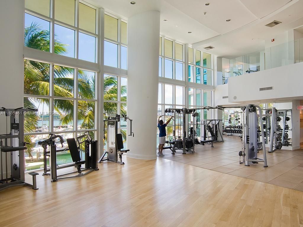 1000 S Pointe Dr, Unit 1706, Miami Beach, FL 33139 Photo