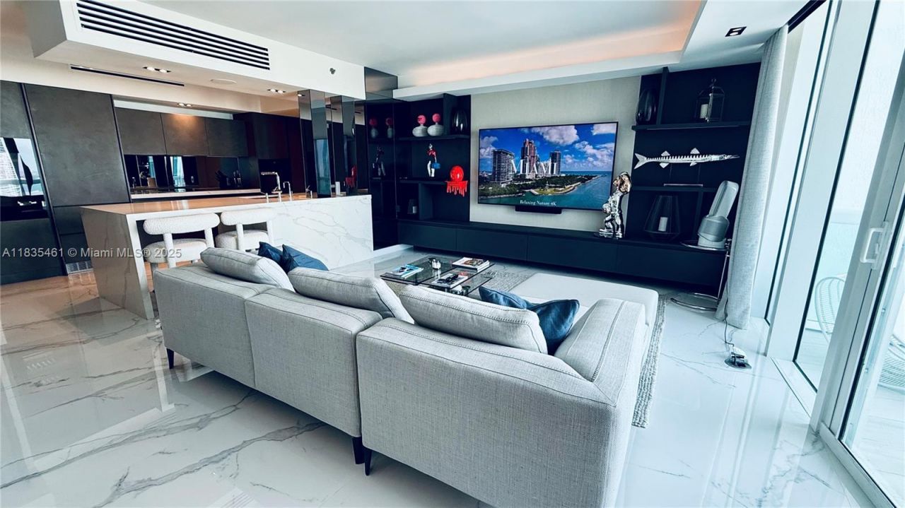 1000 S Pointe Dr, Unit 1706, Miami Beach, FL 33139 Photo