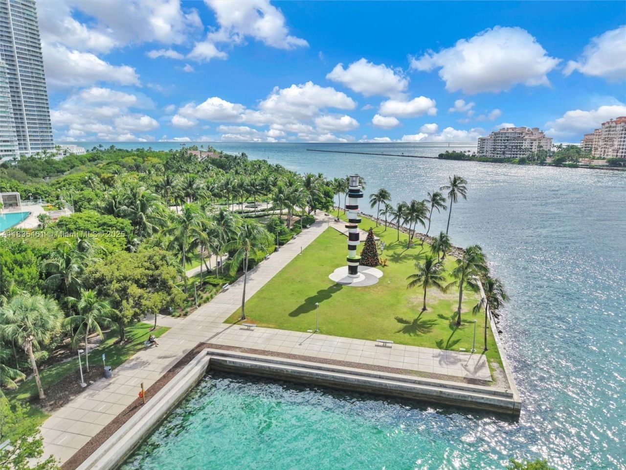 1000 S Pointe Dr, Unit 1706, Miami Beach, FL 33139 Photo