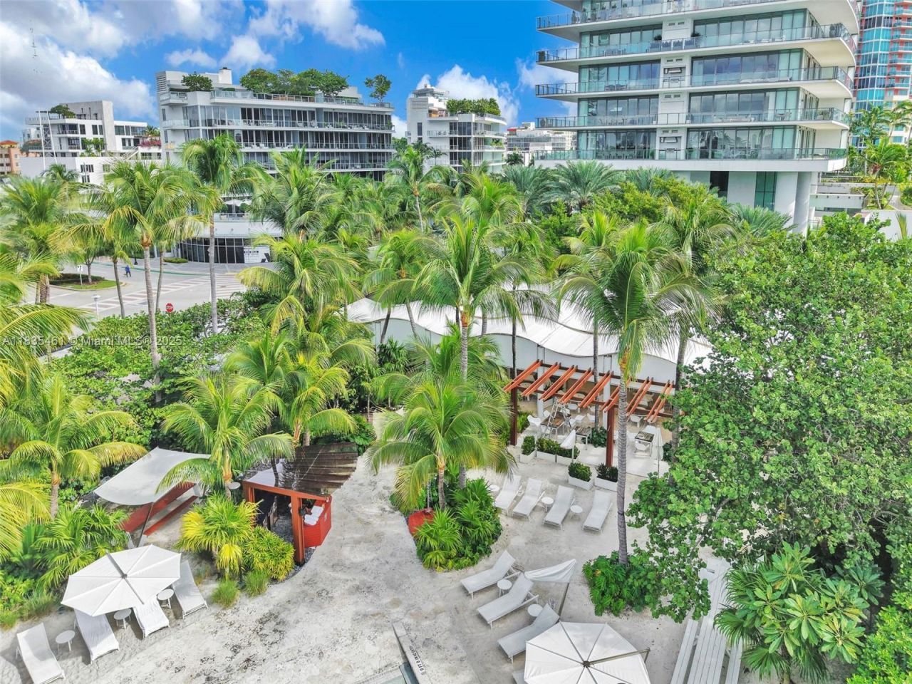 1000 S Pointe Dr, Unit 1706, Miami Beach, FL 33139 Photo