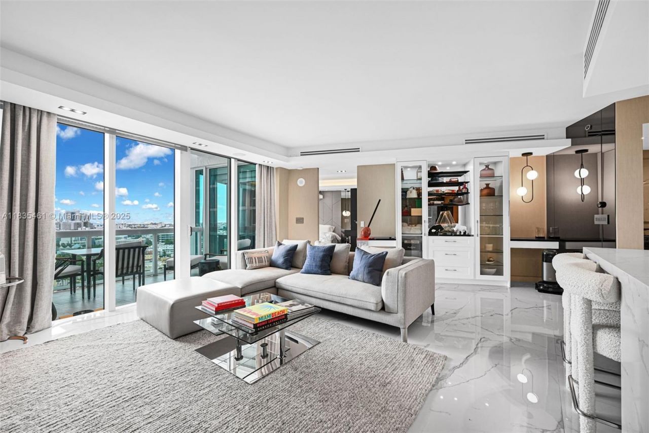 1000 S Pointe Dr, Unit 1706, Miami Beach, FL 33139 Photo