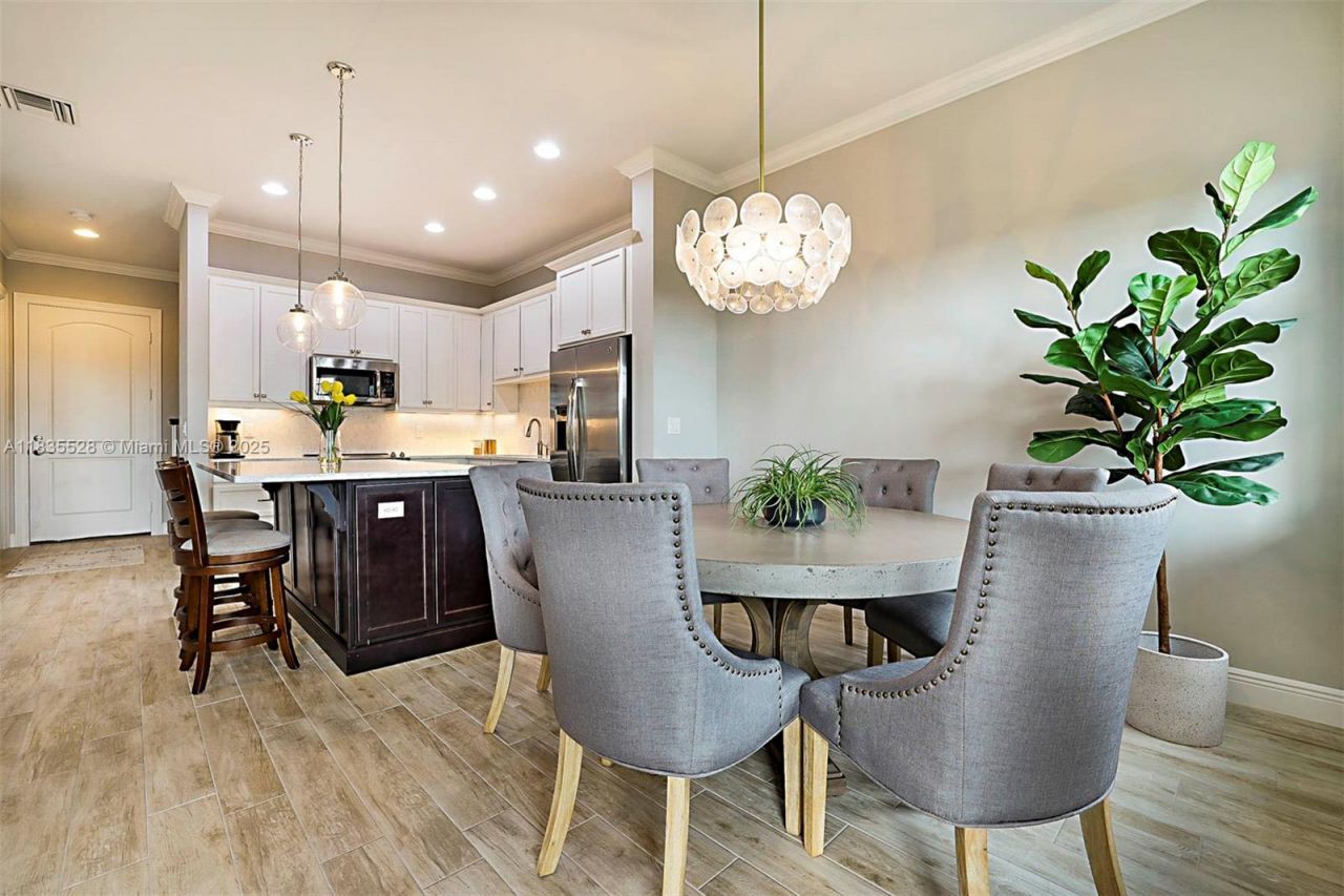 122 Ocean Breeze Dr, Juno Beach, FL 33408 Photo