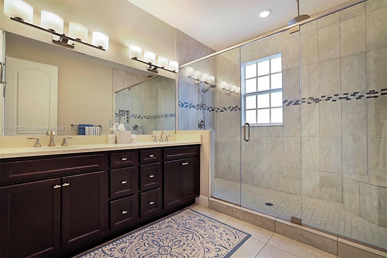 122 Ocean Breeze Dr, Juno Beach, FL 33408 Photo