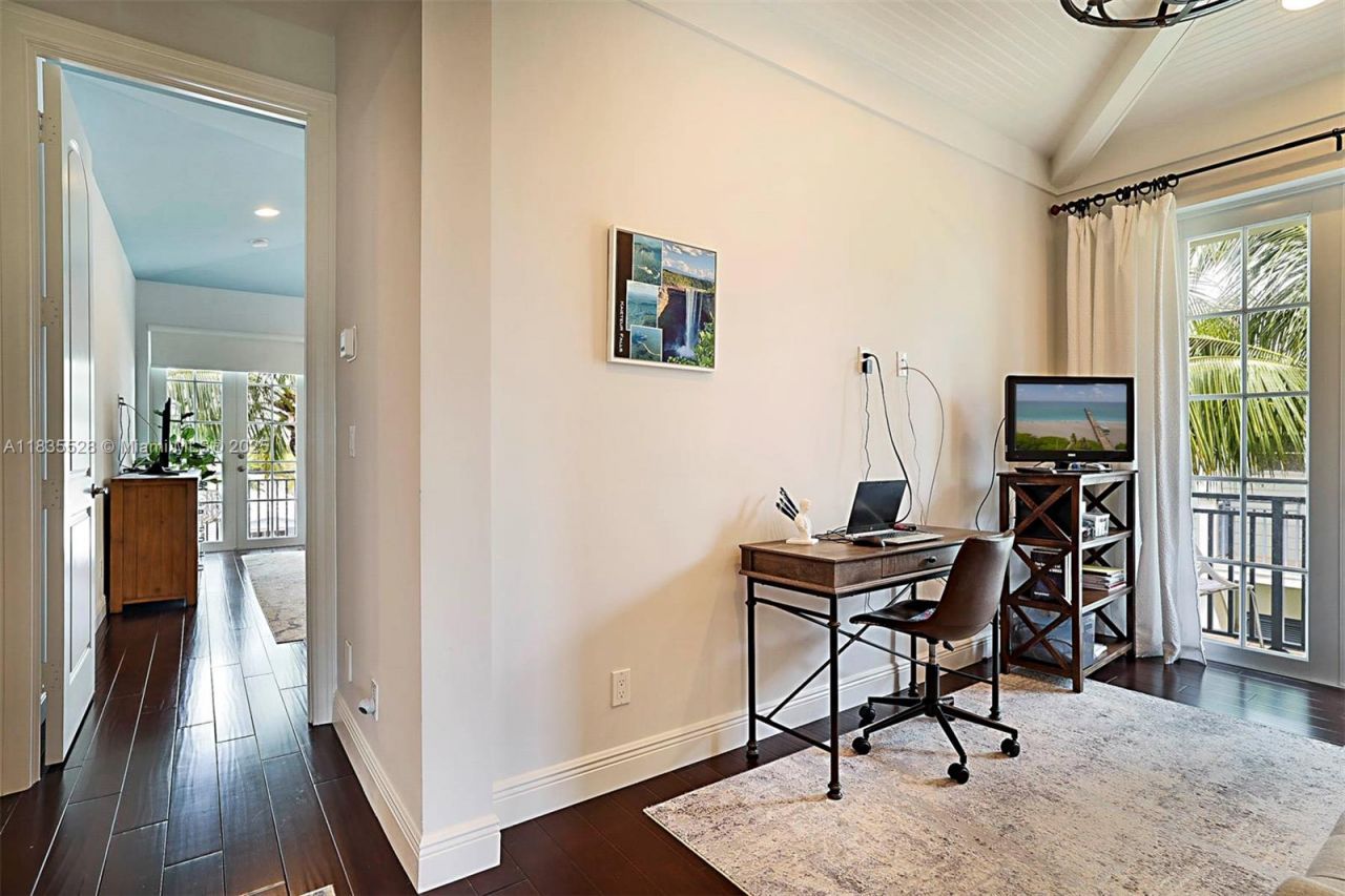 122 Ocean Breeze Dr, Juno Beach, FL 33408 Photo