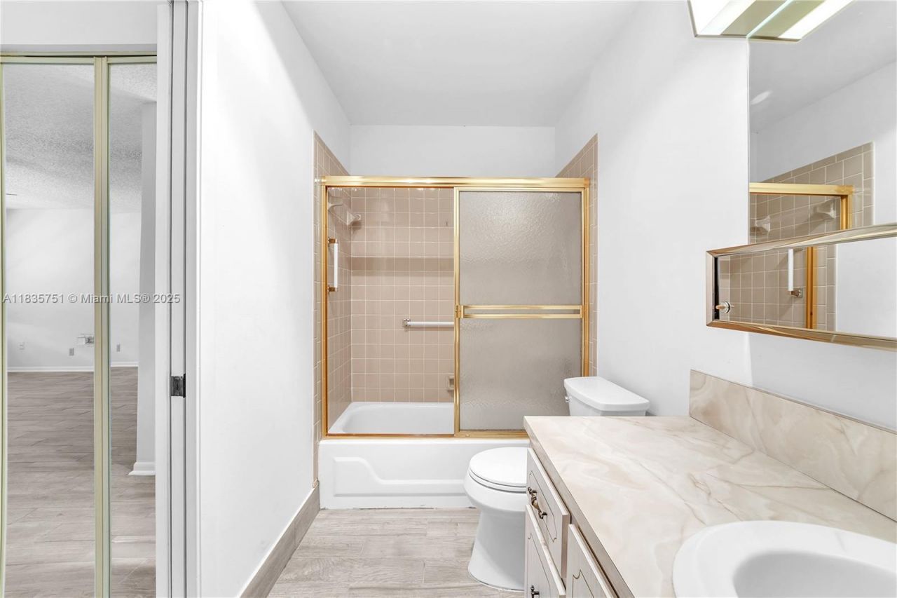 14529 Canalview Dr, Unit B, Delray Beach, FL 33484 Photo