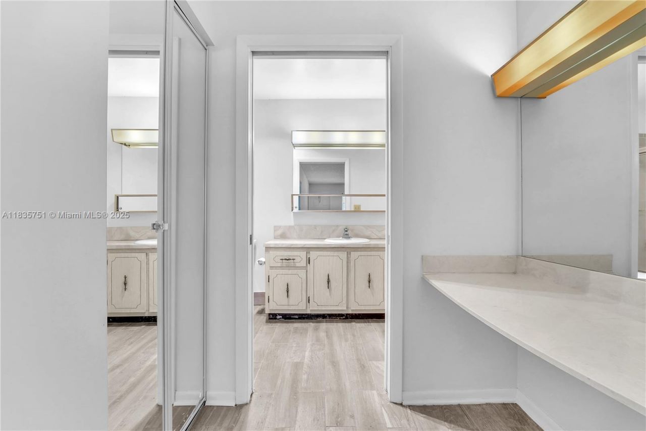 14529 Canalview Dr, Unit B, Delray Beach, FL 33484 Photo