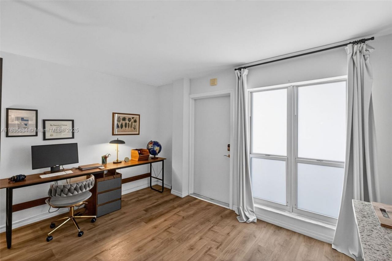 1340 Lincoln Rd, Unit 403, Miami Beach, FL 33139 Photo