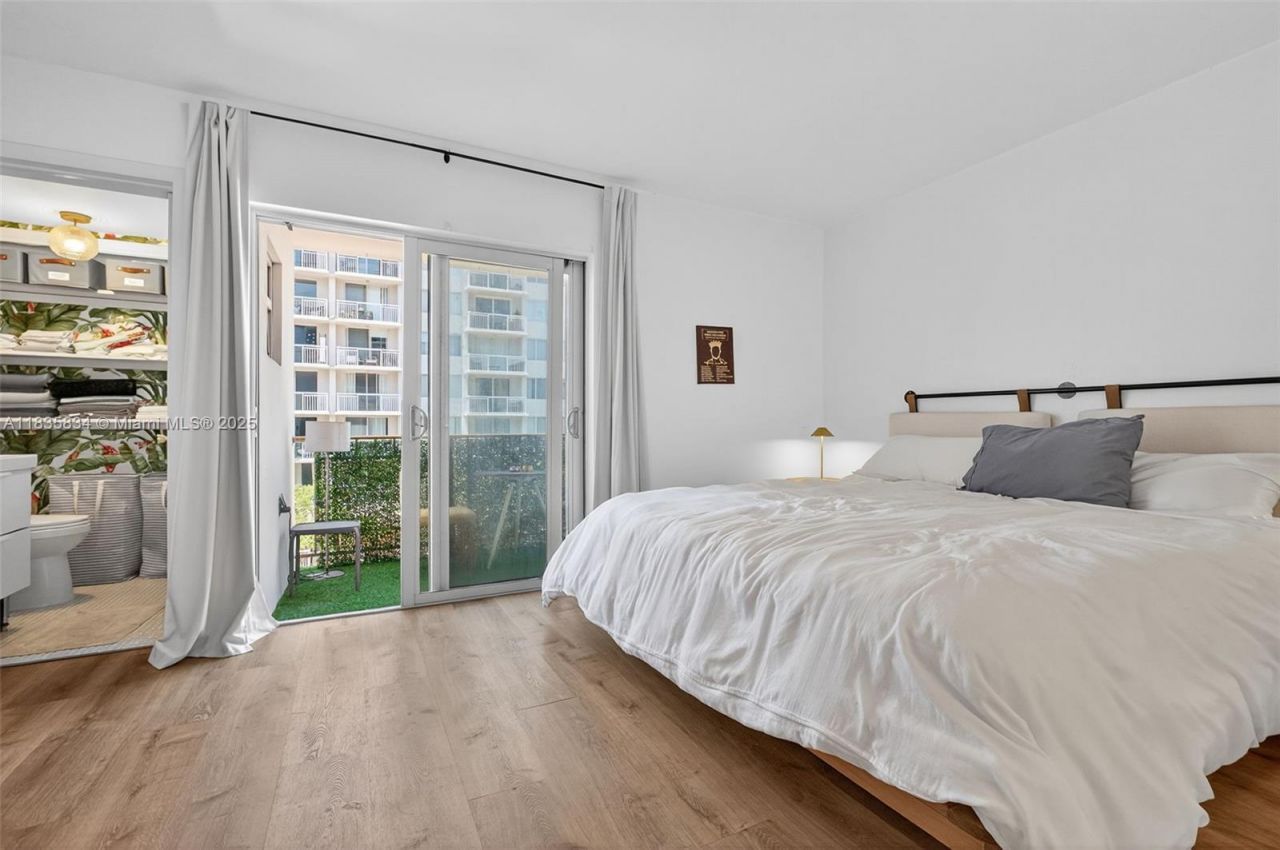 1340 Lincoln Rd, Unit 403, Miami Beach, FL 33139 Photo