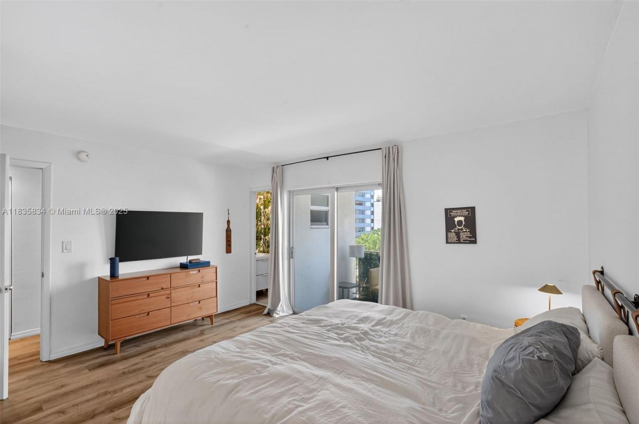 1340 Lincoln Rd, Unit 403, Miami Beach, FL 33139 Photo