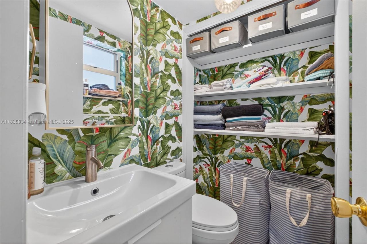 1340 Lincoln Rd, Unit 403, Miami Beach, FL 33139 Photo