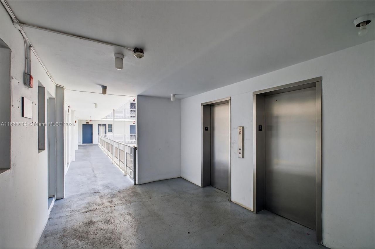 1340 Lincoln Rd, Unit 403, Miami Beach, FL 33139 Photo