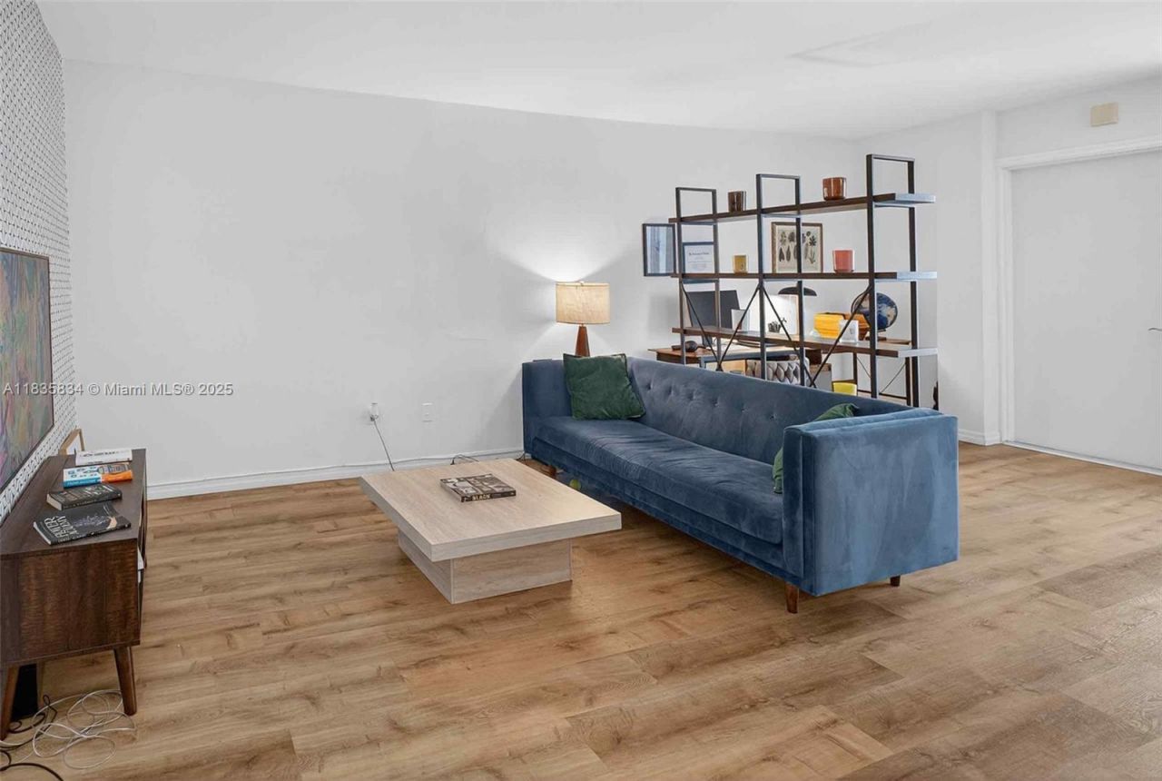 1340 Lincoln Rd, Unit 403, Miami Beach, FL 33139 Photo