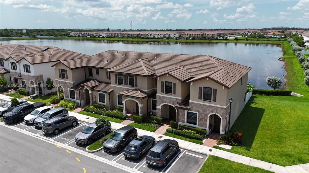 3482 W 114th Ter, Hialeah, FL 33018 Photo