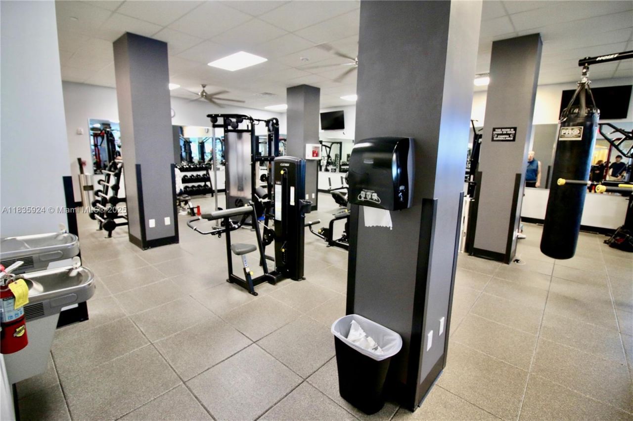 2501 S Ocean Dr, Unit 427, Hollywood, FL 33019 Photo