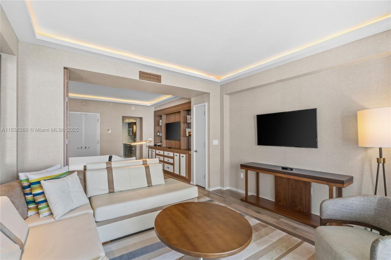 551 N Fort Lauderdale Beach Blvd, Unit R1909, Fort Lauderdale, FL 33304 Photo