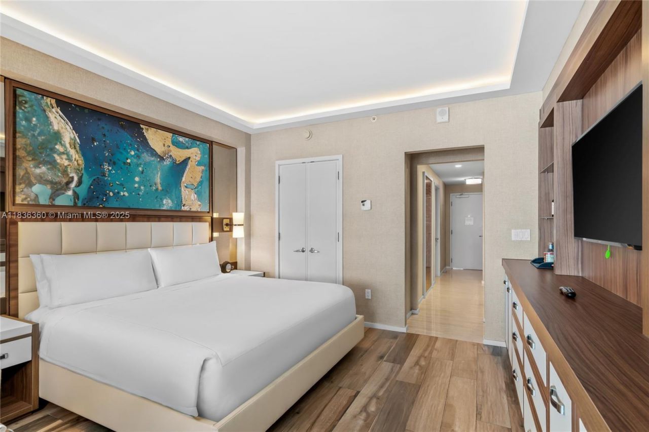 551 N Fort Lauderdale Beach Blvd, Unit R1909, Fort Lauderdale, FL 33304 Photo