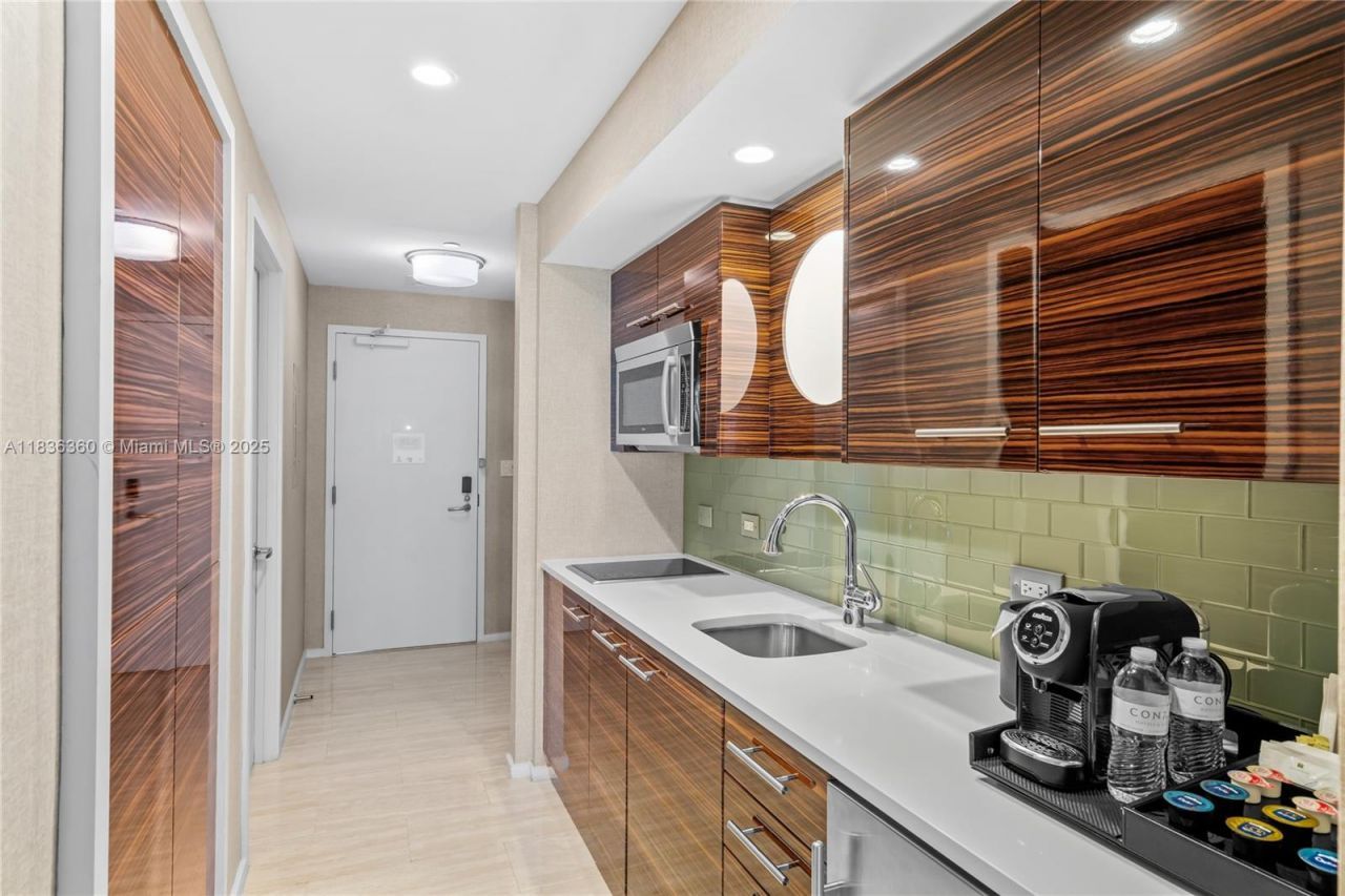 551 N Fort Lauderdale Beach Blvd, Unit R1909, Fort Lauderdale, FL 33304 Photo