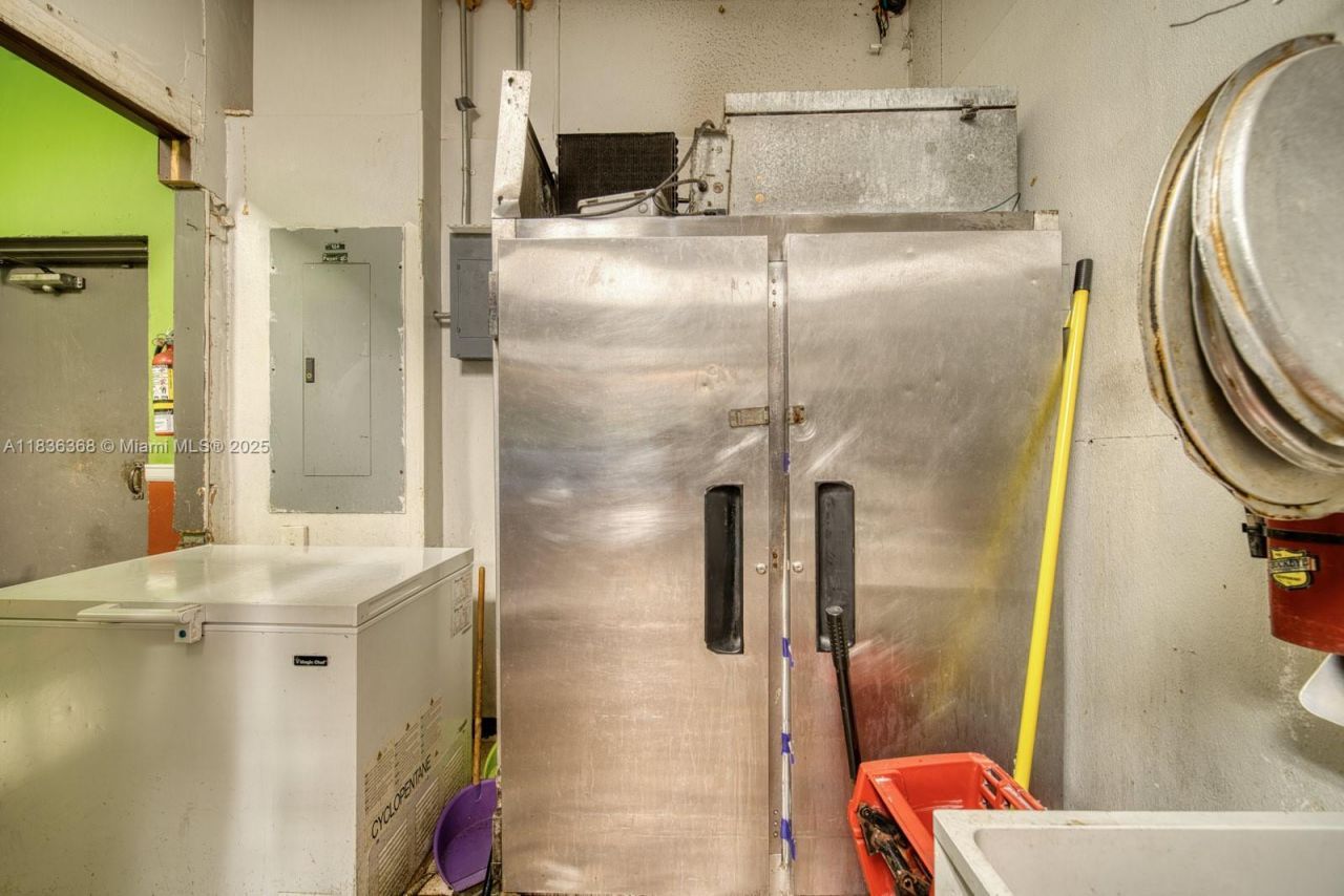 Mexican Restaurant For Sale In Sunny Isles Beach, Sunny Isles Beach, FL 33160 Photo