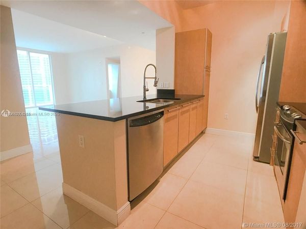 951 Brickell Ave, Unit 2405, Miami, FL 33131