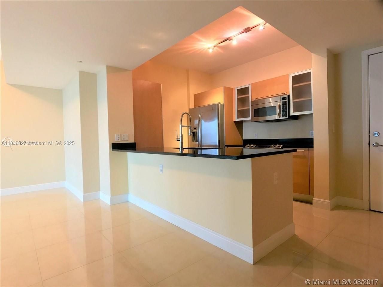 951 Brickell Ave, Unit 2405, Miami, FL 33131 Photo