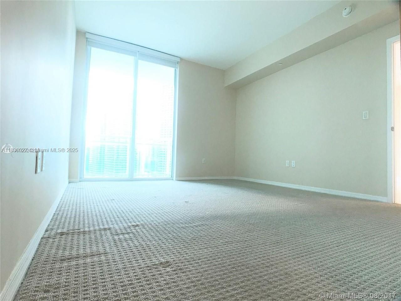 951 Brickell Ave, Unit 2405, Miami, FL 33131 Photo