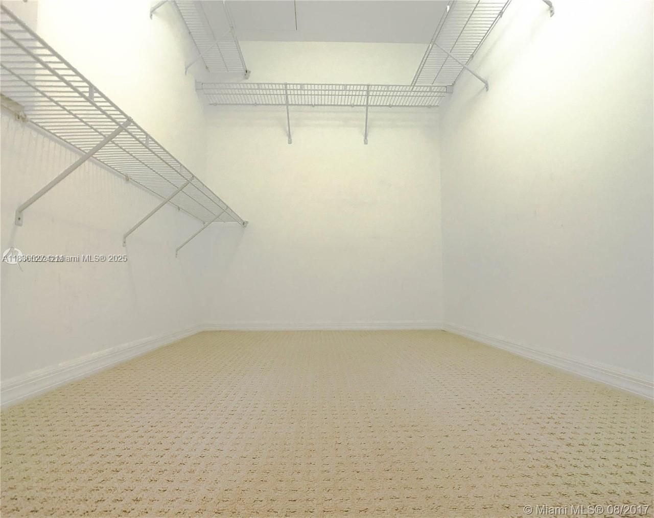 951 Brickell Ave, Unit 2405, Miami, FL 33131 Photo