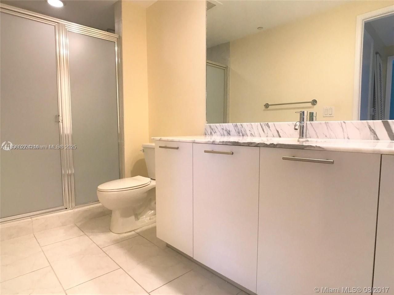 951 Brickell Ave, Unit 2405, Miami, FL 33131 Photo