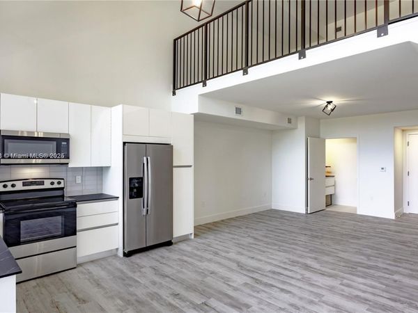 4400 Sunrise Blvd, Unit L2-A, Plantation, FL 33317