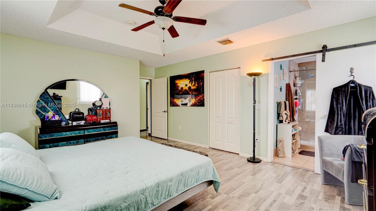 8740 SW 214th Ter, Cutler Bay, FL 33189 Photo