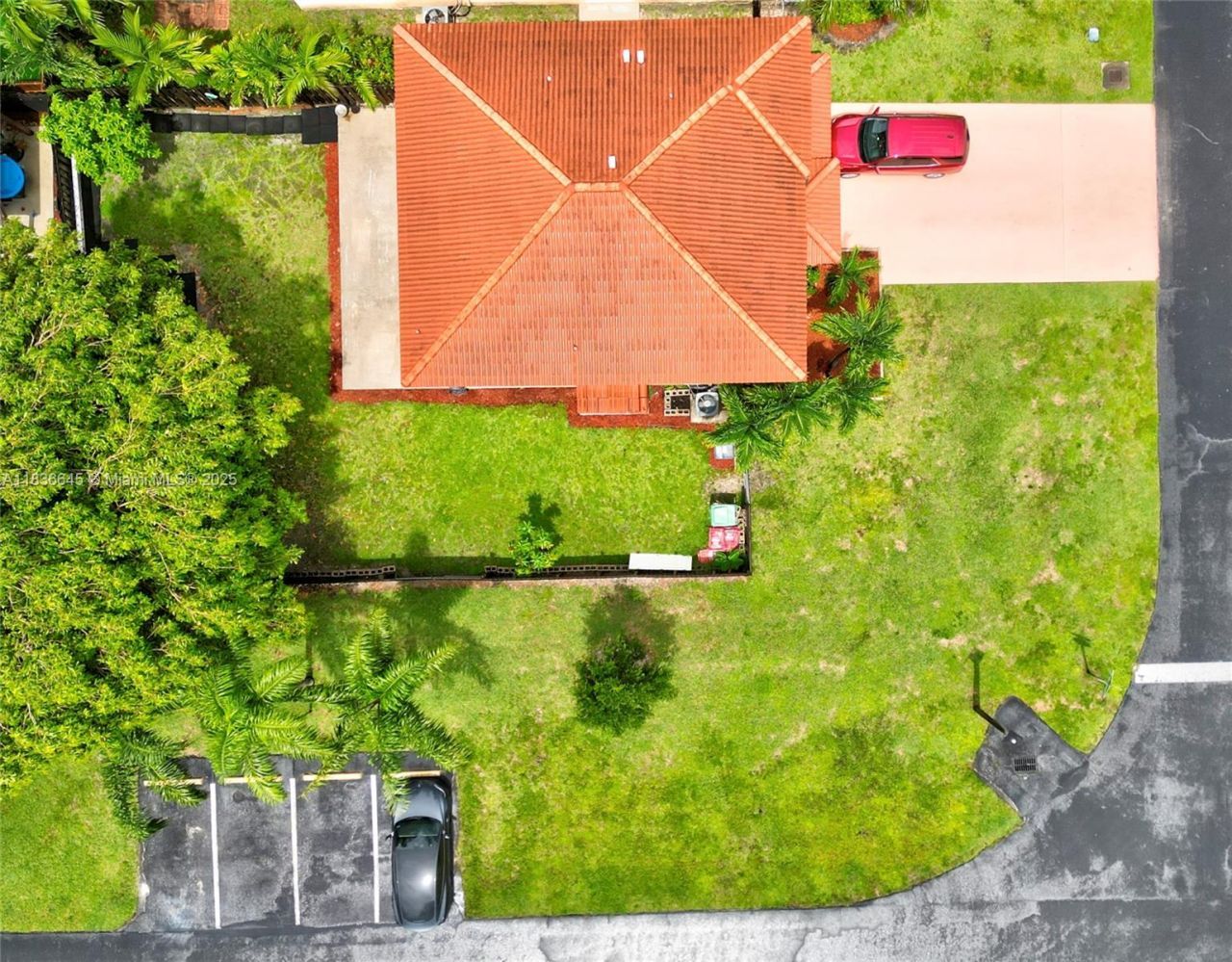 8740 SW 214th Ter, Cutler Bay, FL 33189 Photo