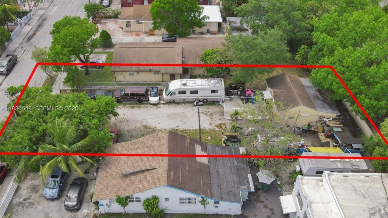 369 NW 33rd St, Miami, FL 33127 Photo