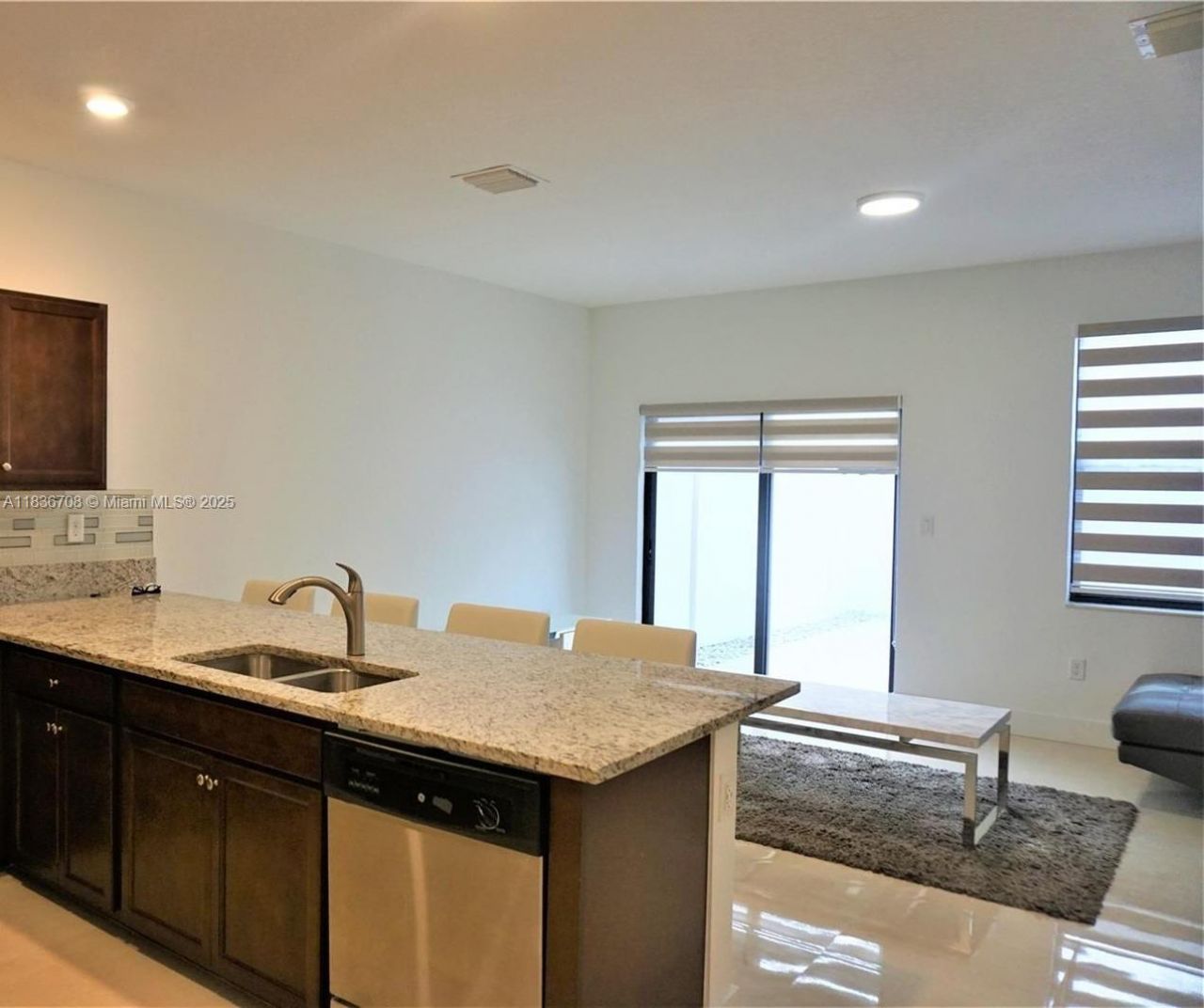 10498 W 33rd Way, Hialeah, FL 33018 Photo