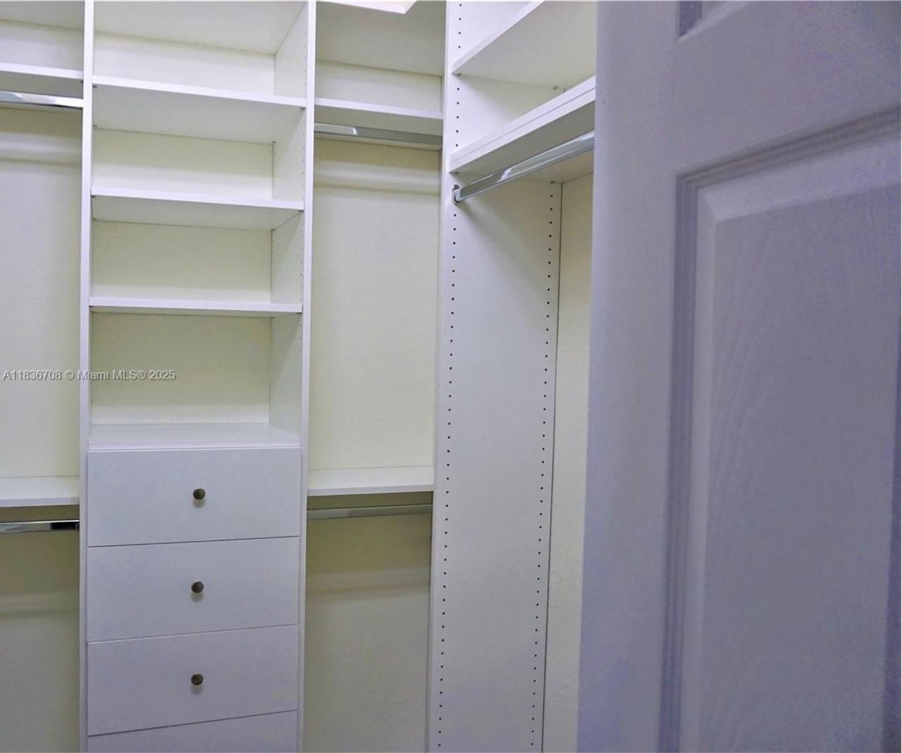 10498 W 33rd Way, Hialeah, FL 33018 Photo