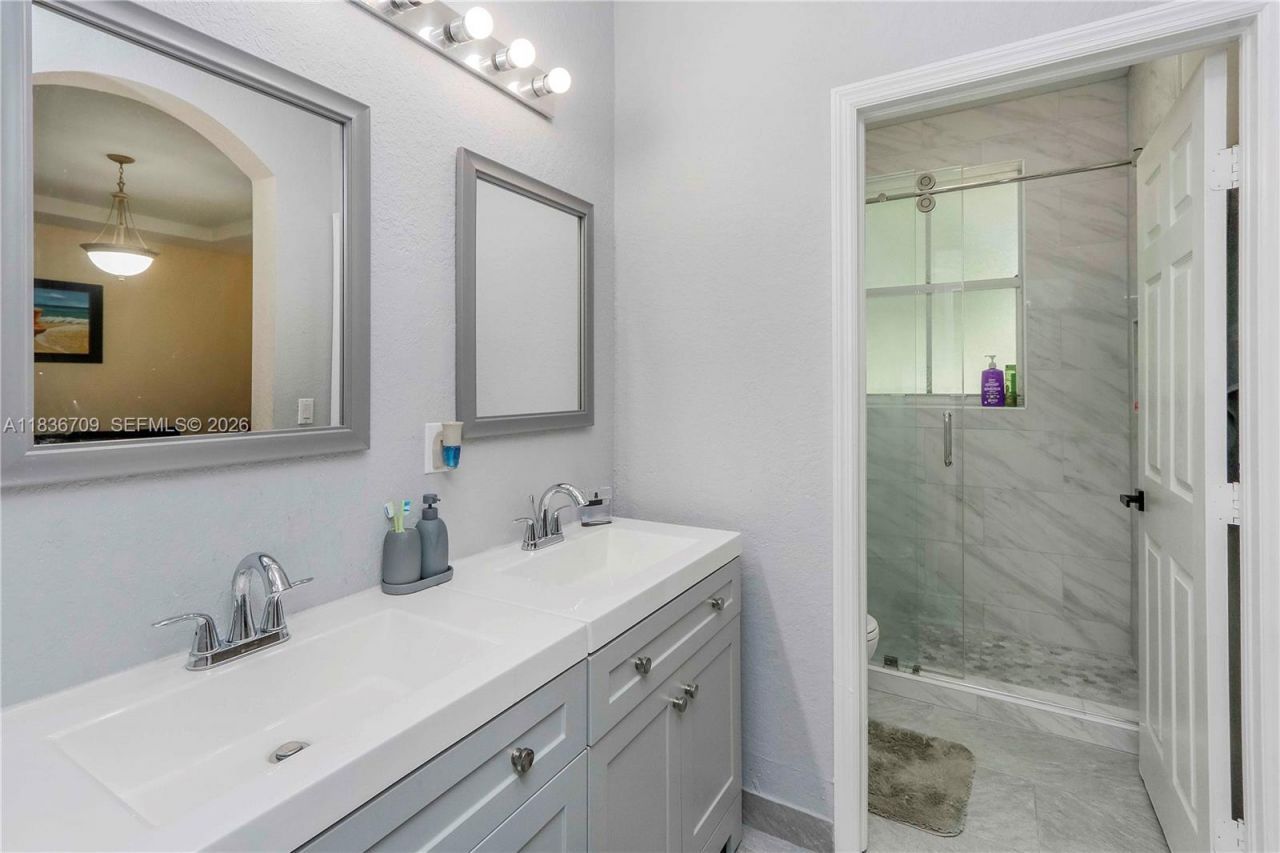 12548 SW 126th Ave, Miami, FL 33186 Photo