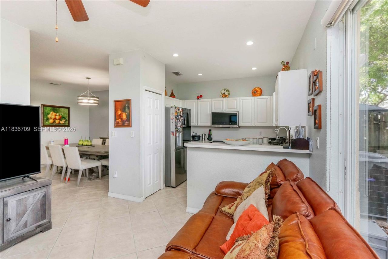 12548 SW 126th Ave, Miami, FL 33186 Photo