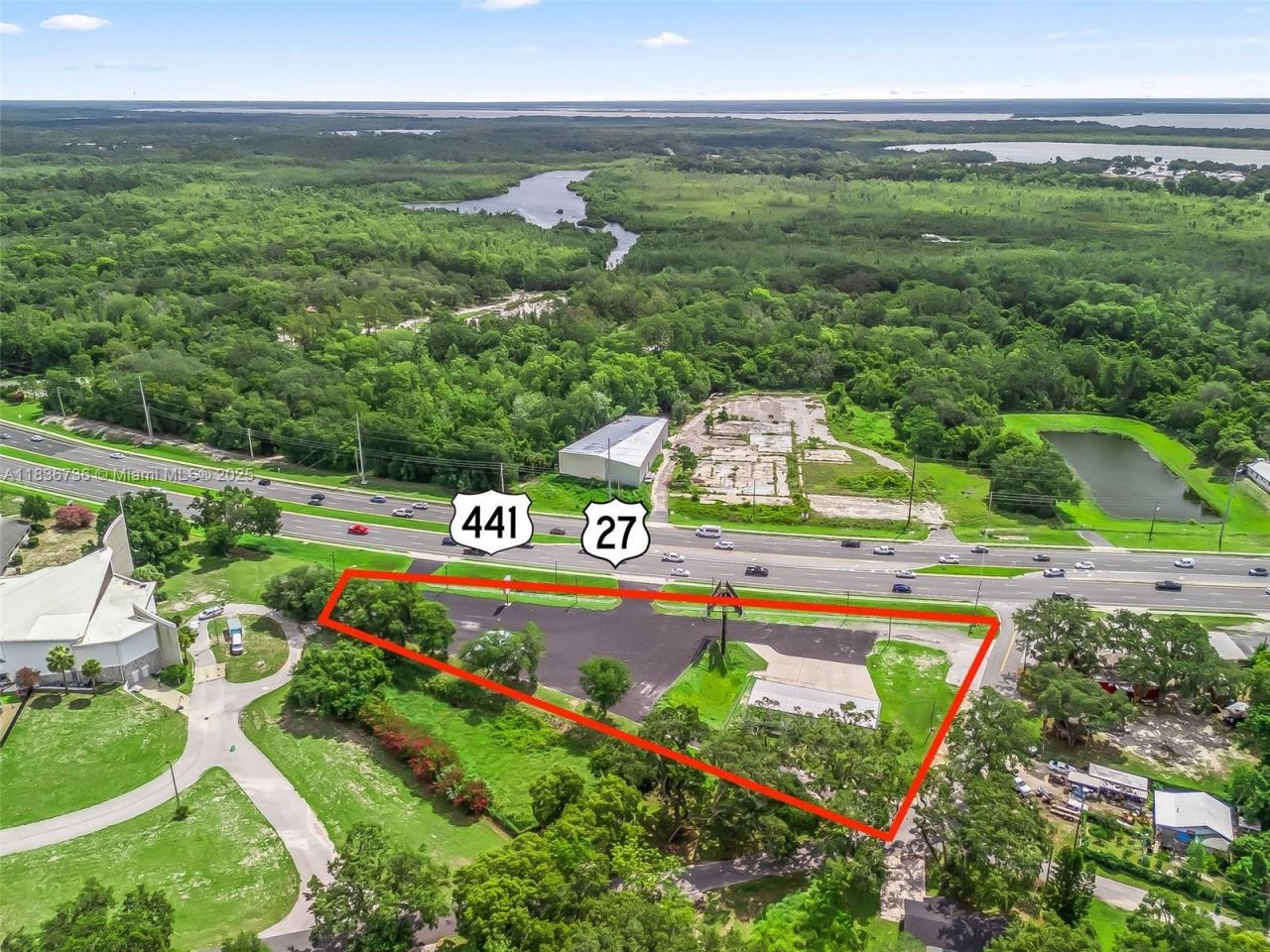 301 Beam Street, Fruitland Park, FL 34731 Photo