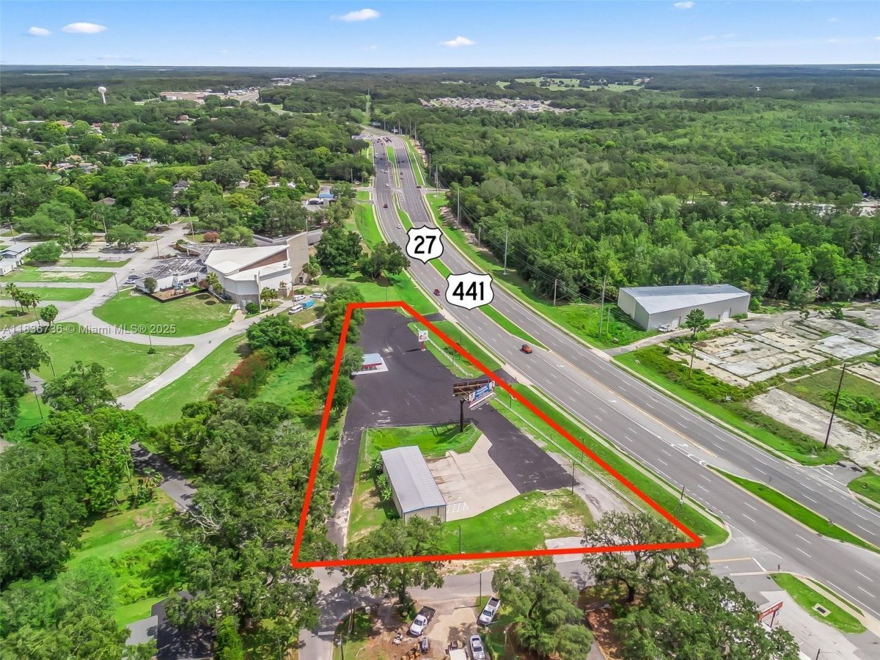 301 Beam Street, Fruitland Park, FL 34731 Photo