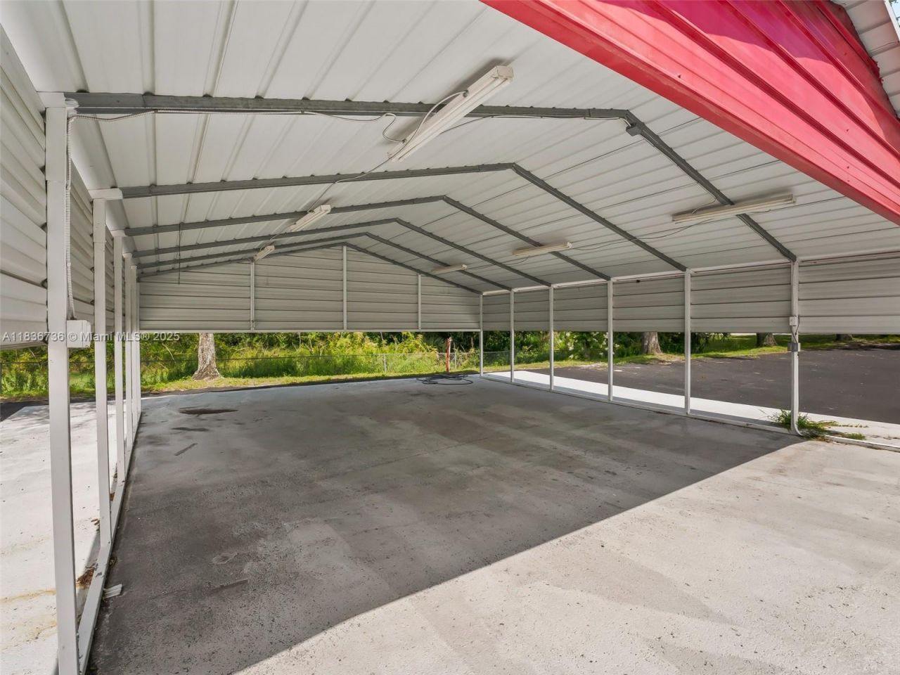 301 Beam Street, Fruitland Park, FL 34731 Photo