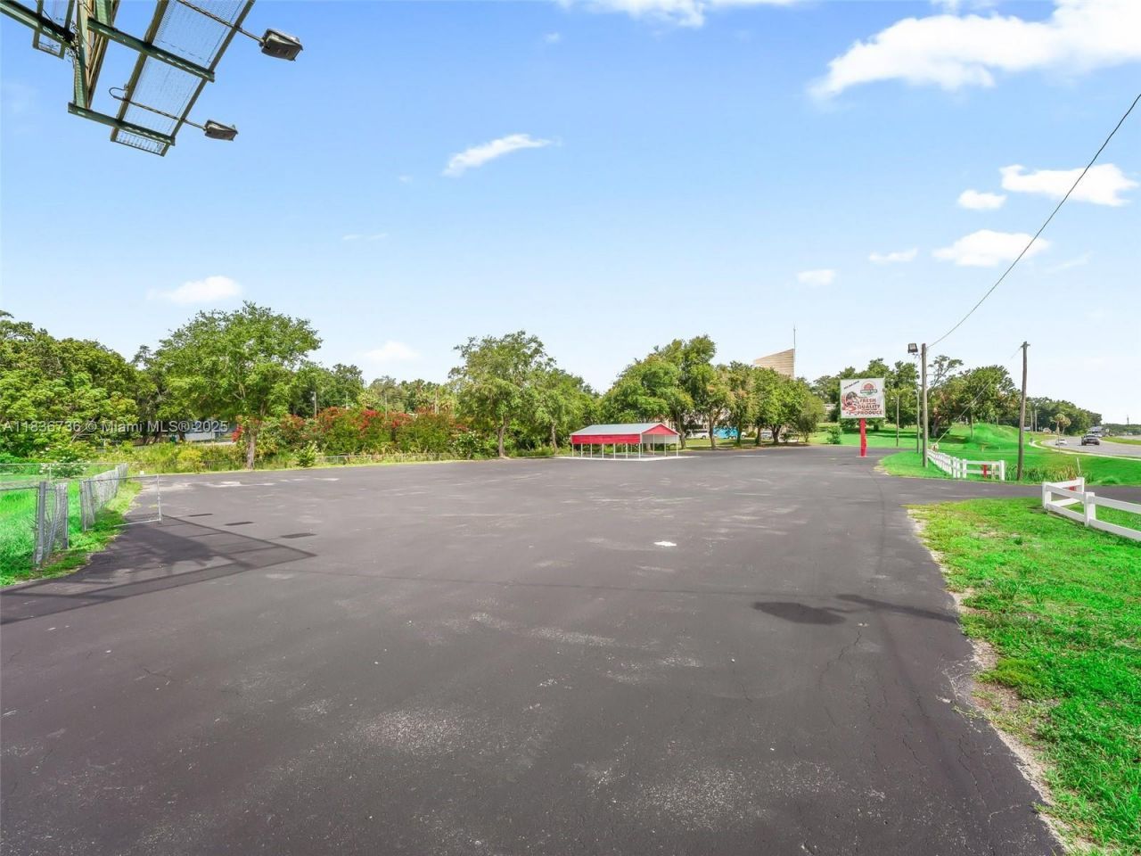 301 Beam Street, Fruitland Park, FL 34731 Photo