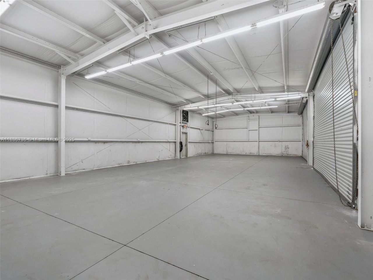 301 Beam Street, Fruitland Park, FL 34731 Photo