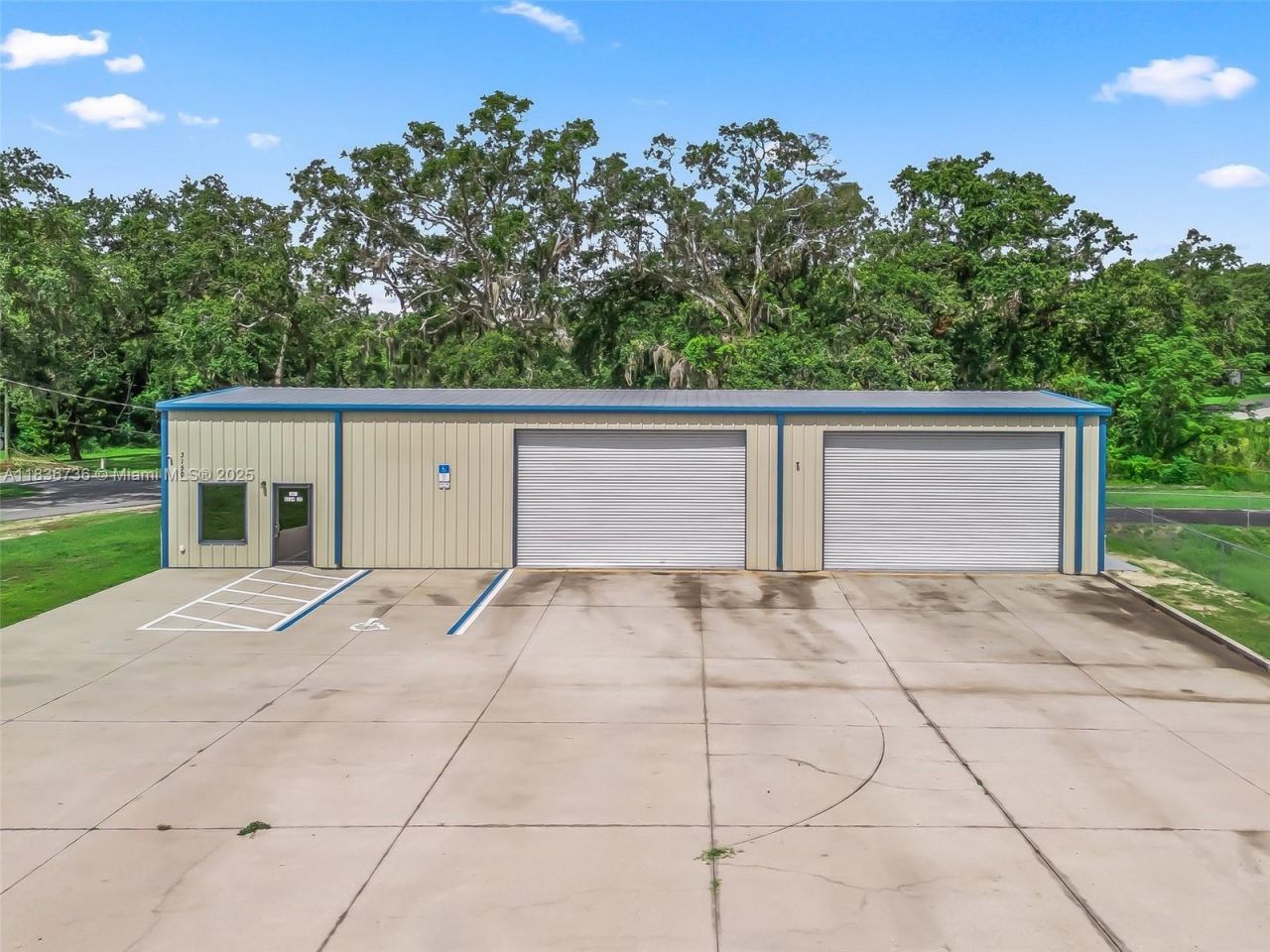 301 Beam Street, Fruitland Park, FL 34731 Photo