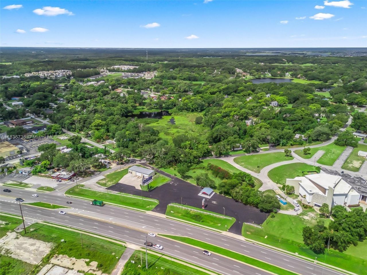 301 Beam Street, Fruitland Park, FL 34731 Photo