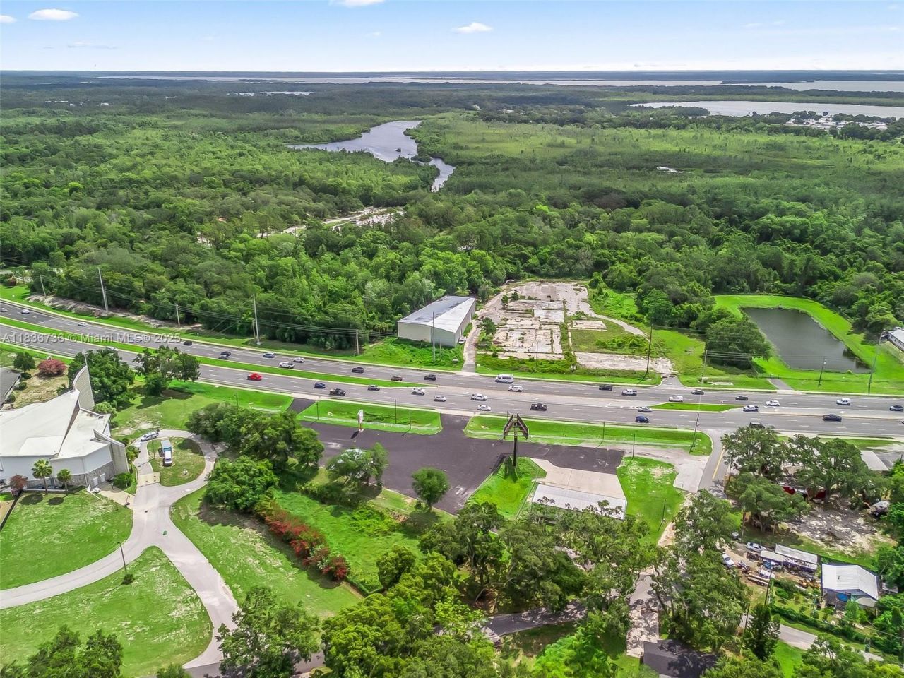 301 Beam Street, Fruitland Park, FL 34731 Photo