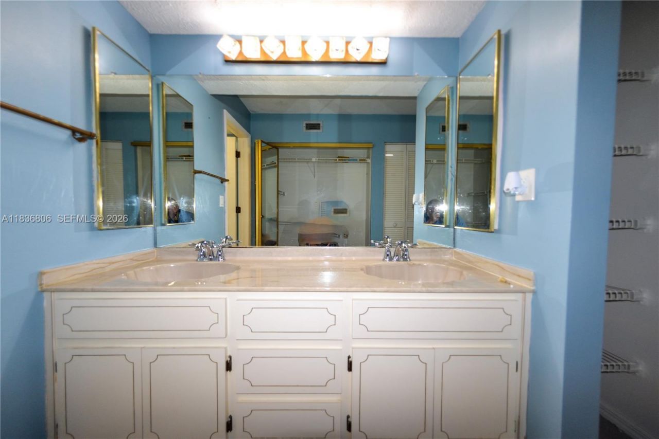 3708 SE 12th Ave, Unit 104, Cape Coral, FL 33904 Photo