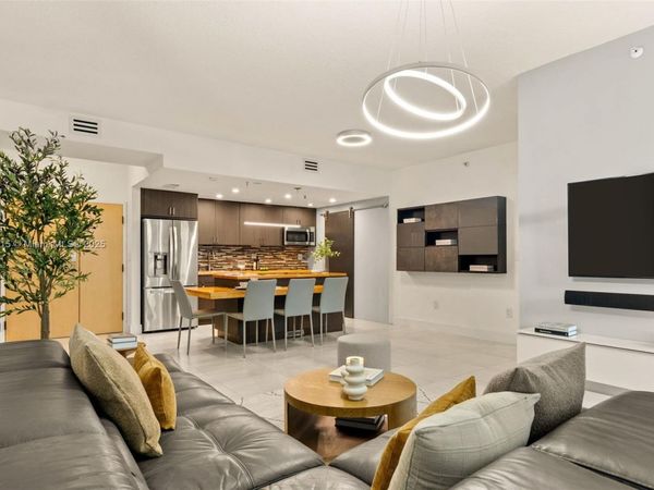 9755 NW 52nd St, Unit 206, Doral, FL 33178