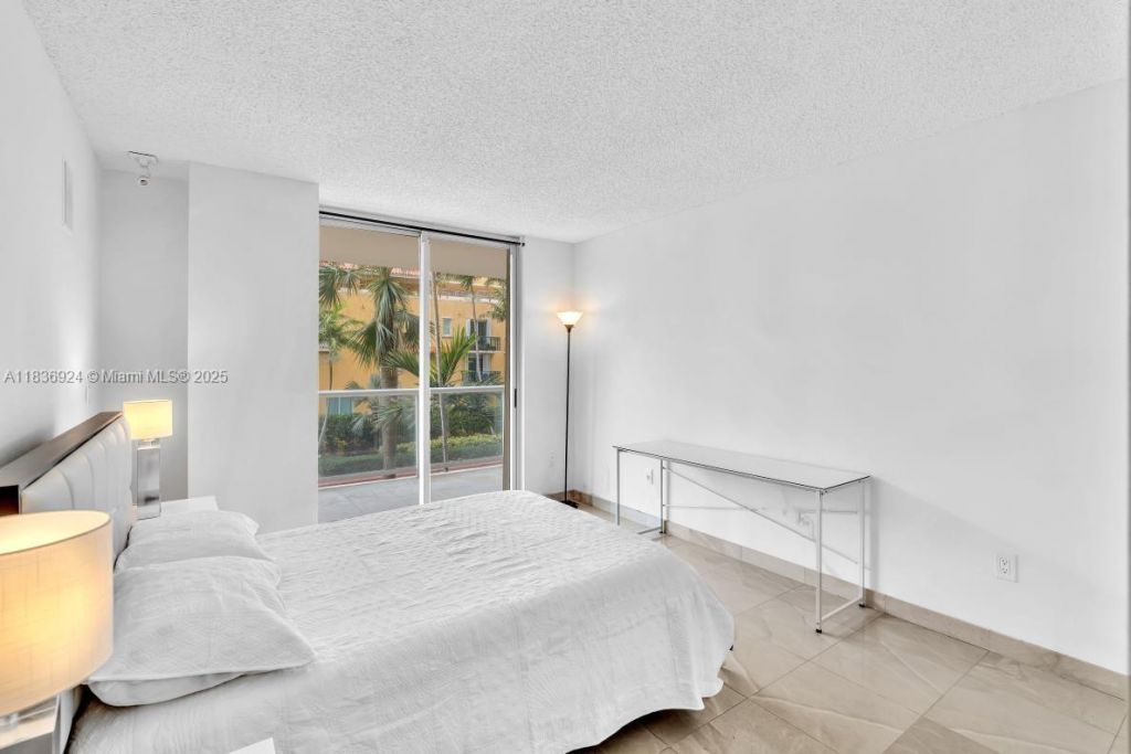 8855 E Collins Ave, Unit 2F, Surfside, FL 33154 Photo